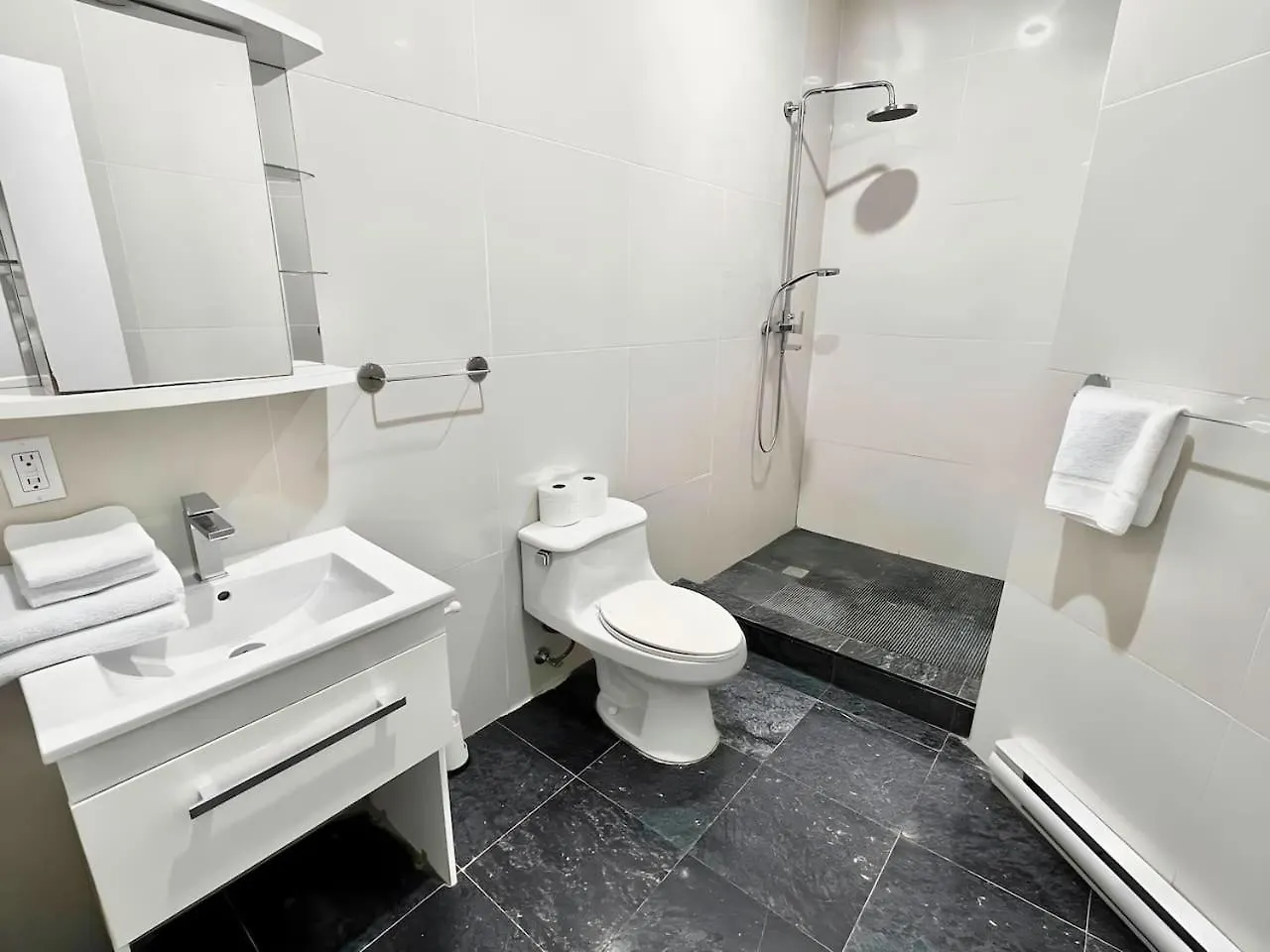 Apartment 1Bdr Mezzanine-Bishop-Vibe Central Mtl Zx7 Montreal